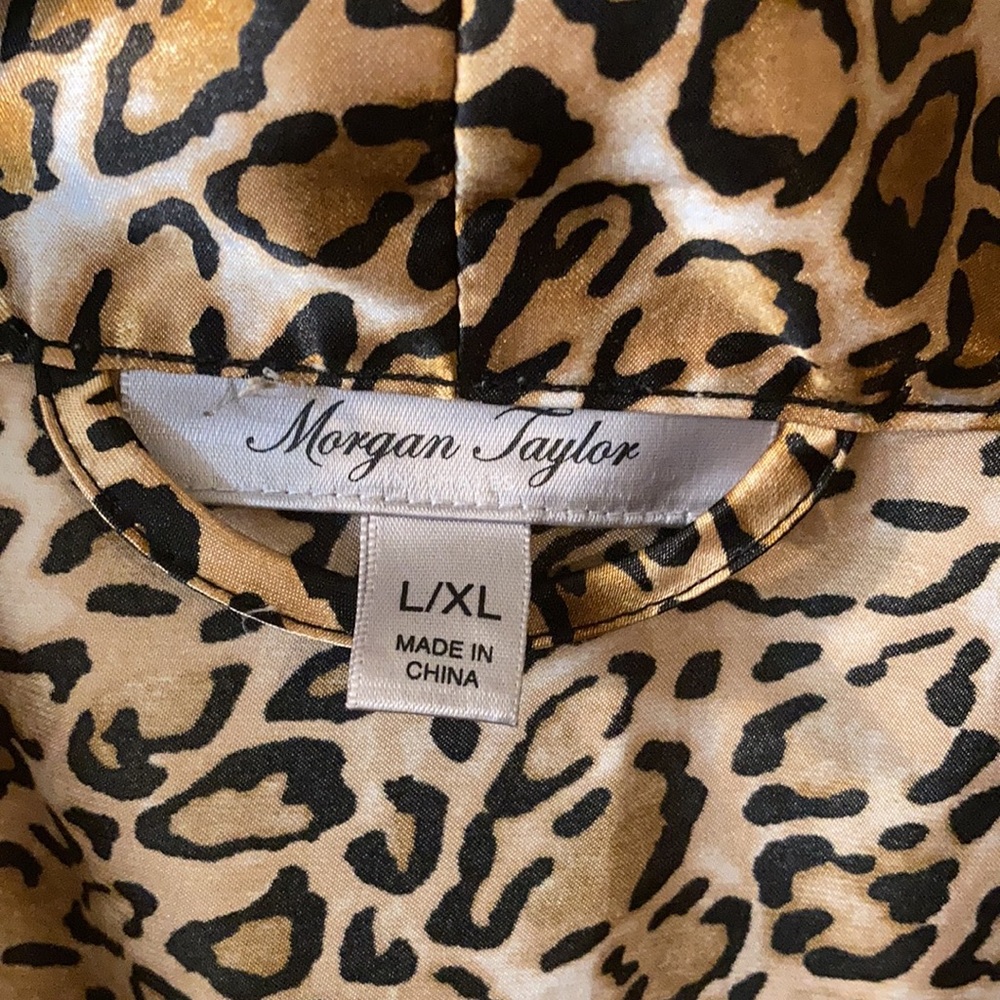 MORGAN TAYLOR CHEETAH ROBE SIZE LARGE/EXTRA LARGE - Picture 2 of 3